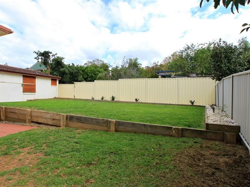 5 Kahlua Crescent, Bomaderry NSW 2541