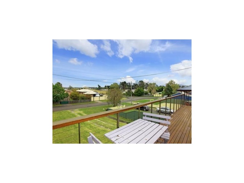8 Pyree Street, Greenwell Point NSW 2540