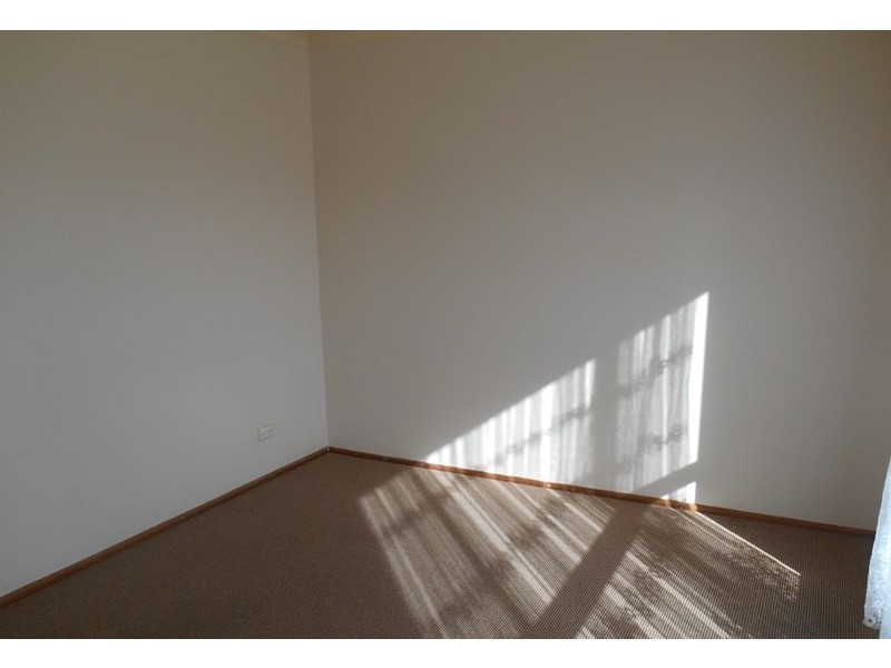 8 Pyree Street, Greenwell Point NSW 2540