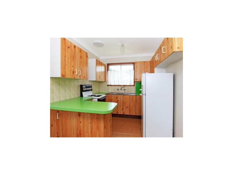 8 Pyree Street, Greenwell Point NSW 2540