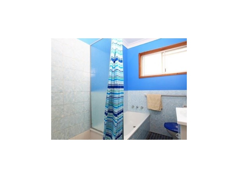 8 Pyree Street, Greenwell Point NSW 2540