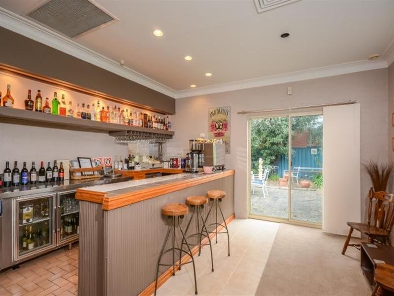 173 Cambewarra Road, Bomaderry NSW 2541