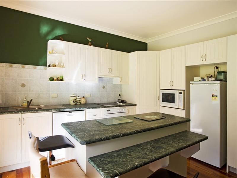 9 Timber Ridge, Nowra Hill NSW 2540