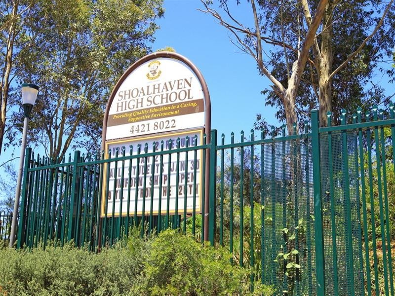 21 Stuart Street, Nowra NSW 2541