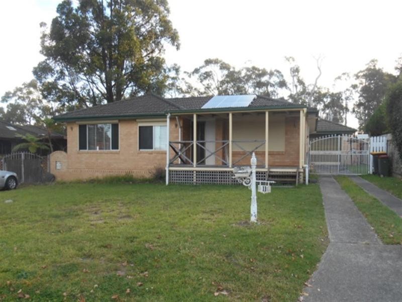 11 Devlin Avenue, North Nowra NSW 2541