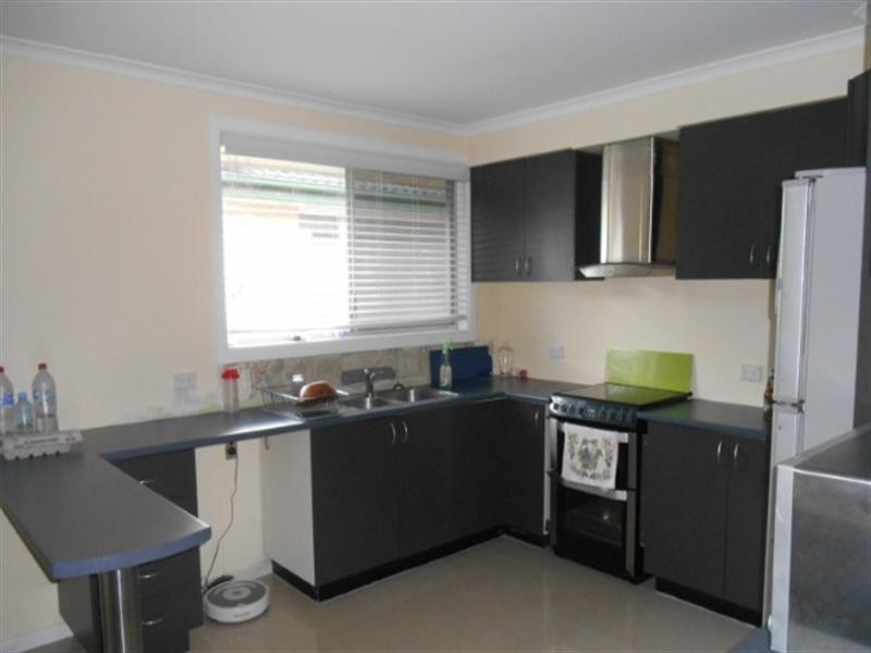 11 Devlin Avenue, North Nowra NSW 2541