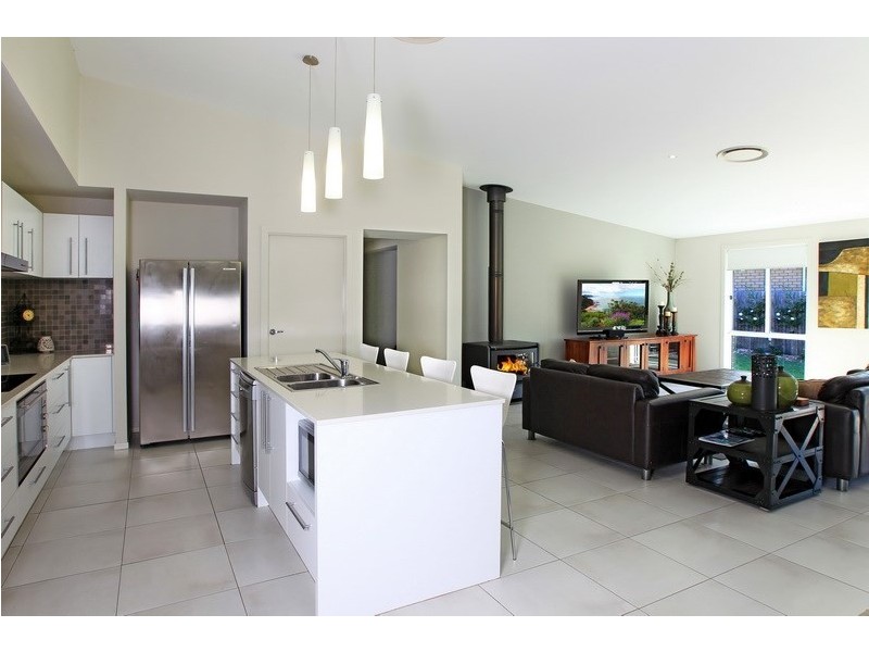 8 Nooramunga Avenue, Cambewarra NSW 2540