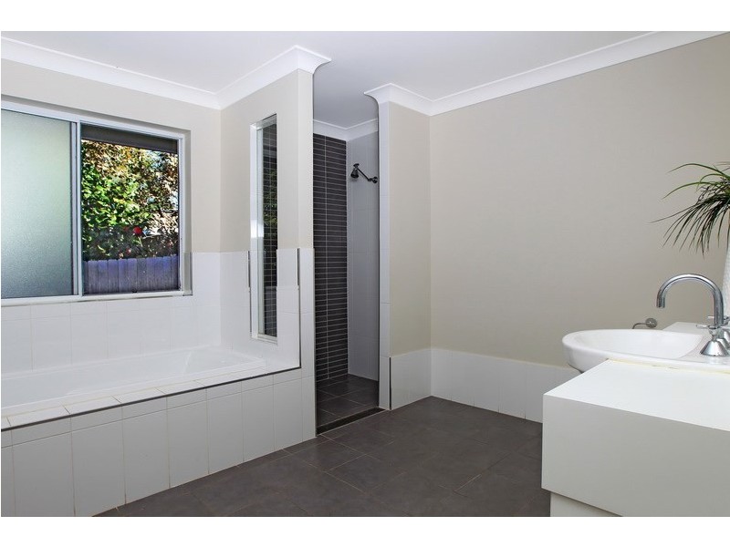 8 Nooramunga Avenue, Cambewarra NSW 2540