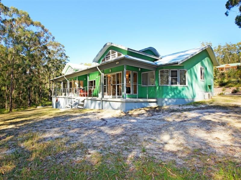 16 McArthur Drive, Falls Creek NSW 2540