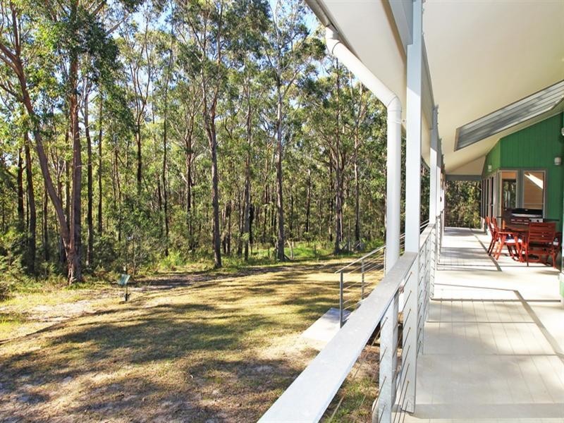 16 McArthur Drive, Falls Creek NSW 2540