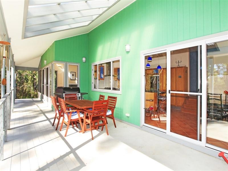 16 McArthur Drive, Falls Creek NSW 2540