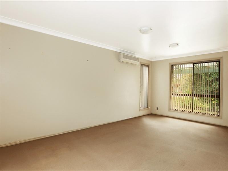 8 Byron Avenue, North Nowra NSW 2541