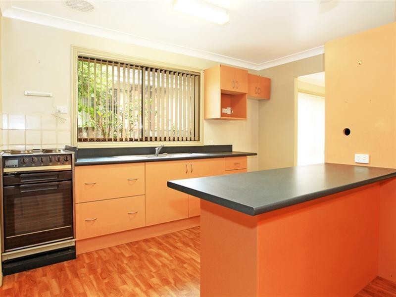8 Byron Avenue, North Nowra NSW 2541