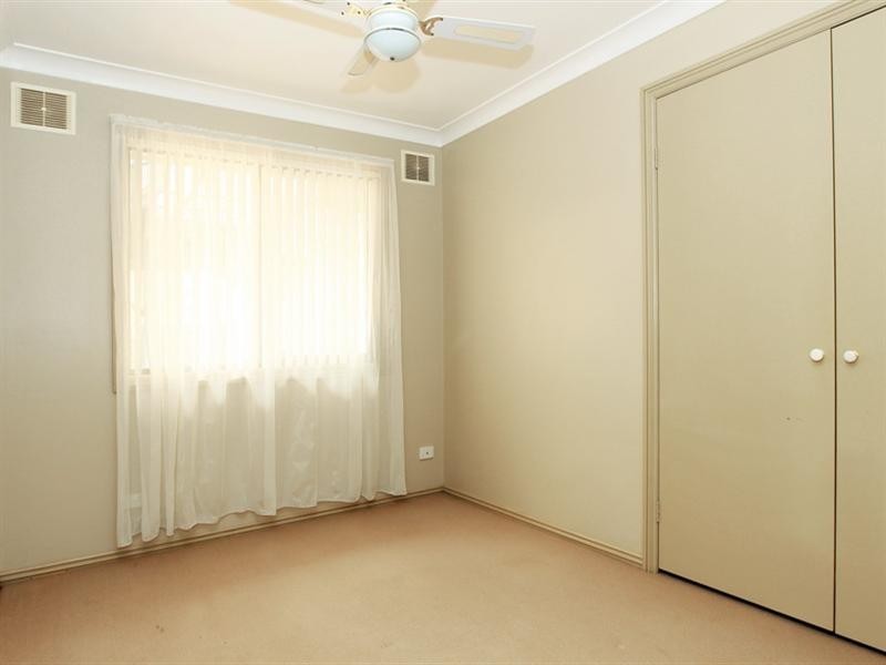 8 Byron Avenue, North Nowra NSW 2541