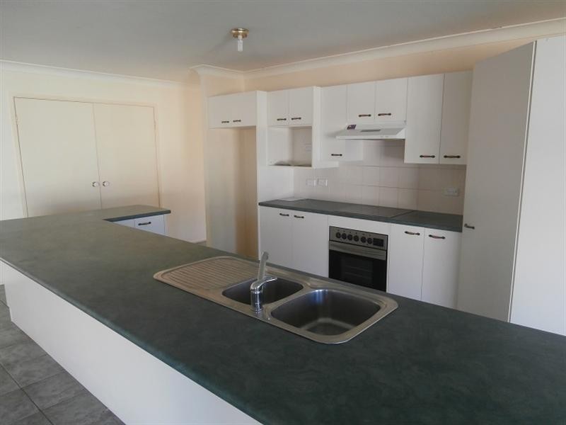 5 Golden Grove, Worrigee NSW 2540