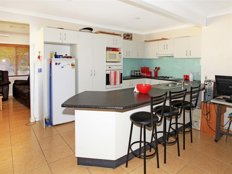 10 Shirley Street, Bomaderry NSW 2541