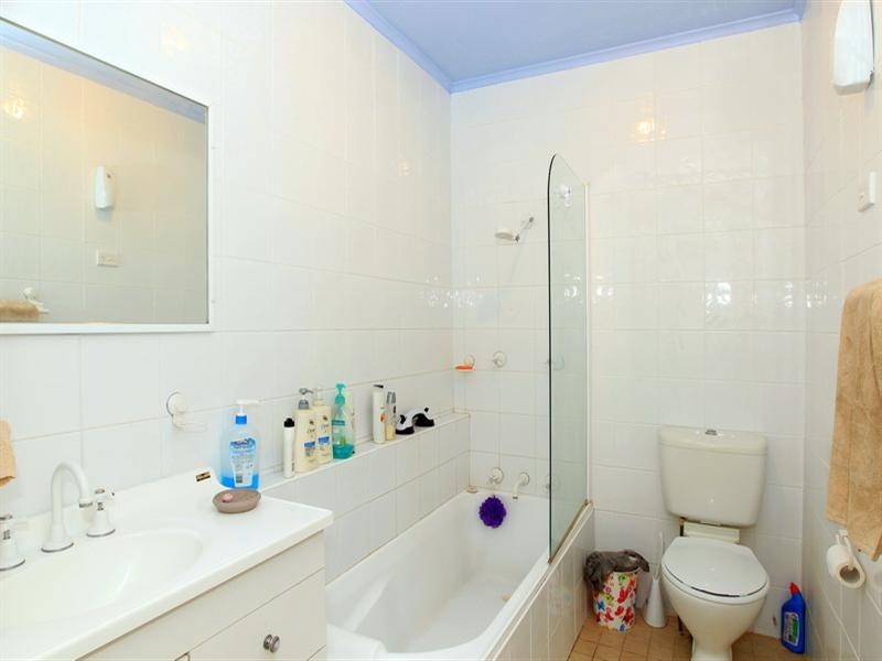 10 Shirley Street, Bomaderry NSW 2541