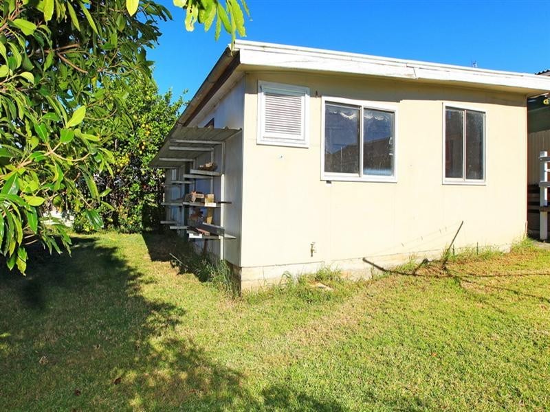 10 Shirley Street, Bomaderry NSW 2541