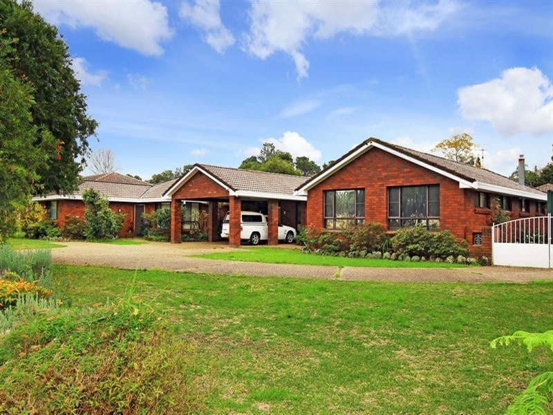 69 Cambewarra Road, Bomaderry NSW 2541
