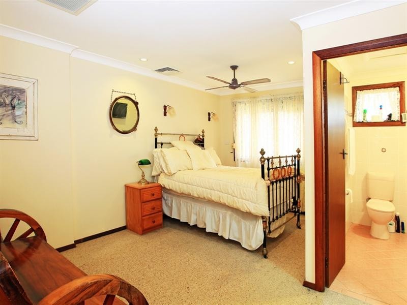 69 Cambewarra Road, Bomaderry NSW 2541