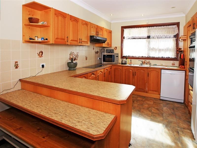 69 Cambewarra Road, Bomaderry NSW 2541