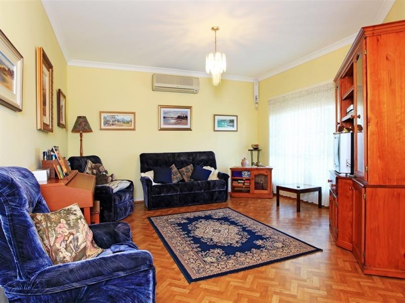 1 Rayleigh Drive, Worrigee NSW 2540