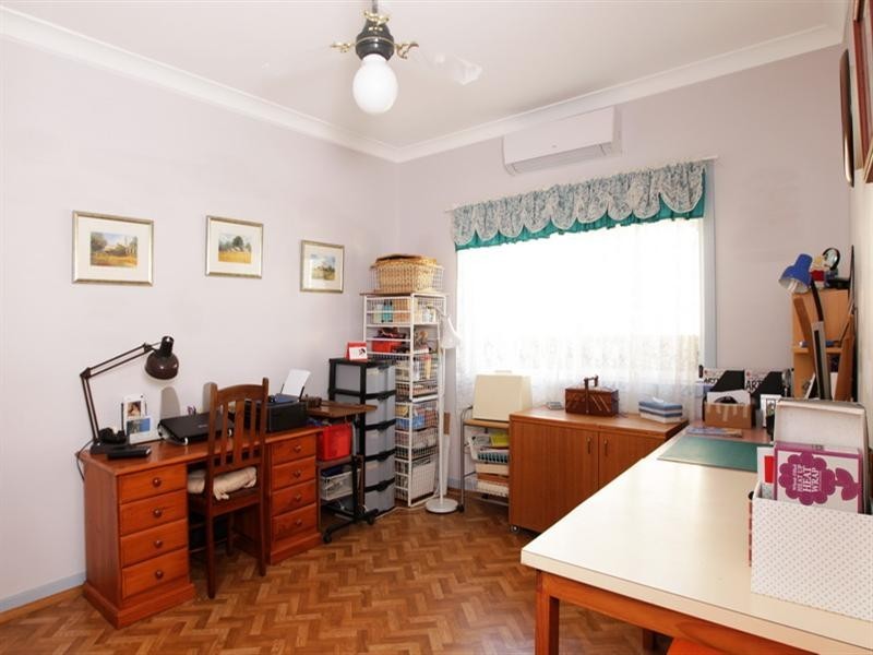 1 Rayleigh Drive, Worrigee NSW 2540