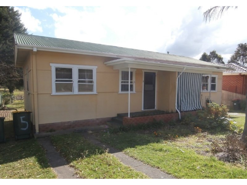 2/101 Moss Street, Nowra NSW 2541