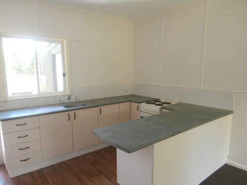 2/101 Moss Street, Nowra NSW 2541