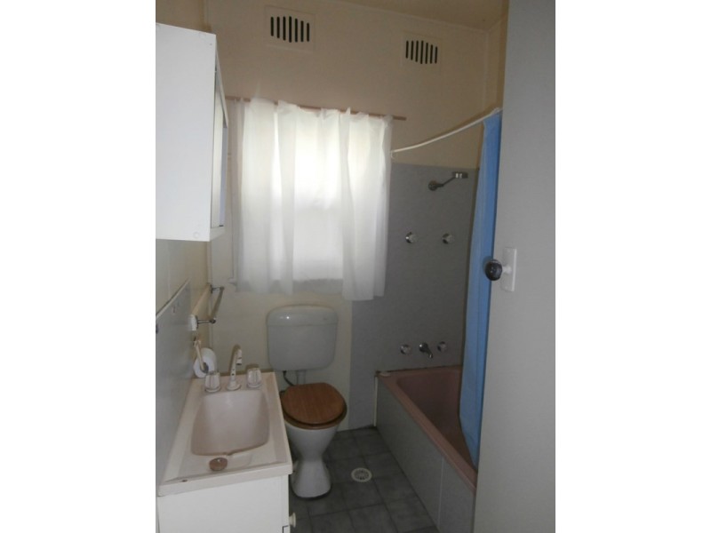 2/101 Moss Street, Nowra NSW 2541