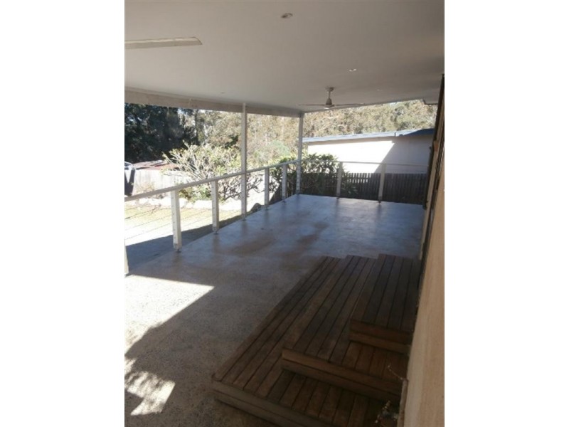 26 Brinawarr Street, Bomaderry NSW 2541