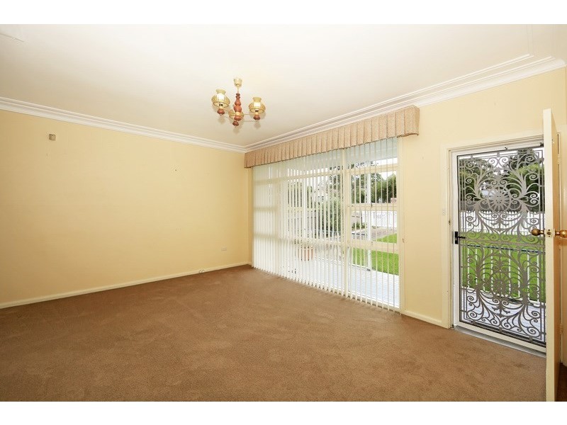 5 Ernest Street, Nowra NSW 2541