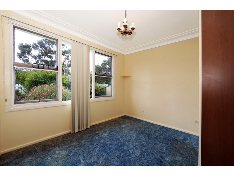 5 Ernest Street, Nowra NSW 2541