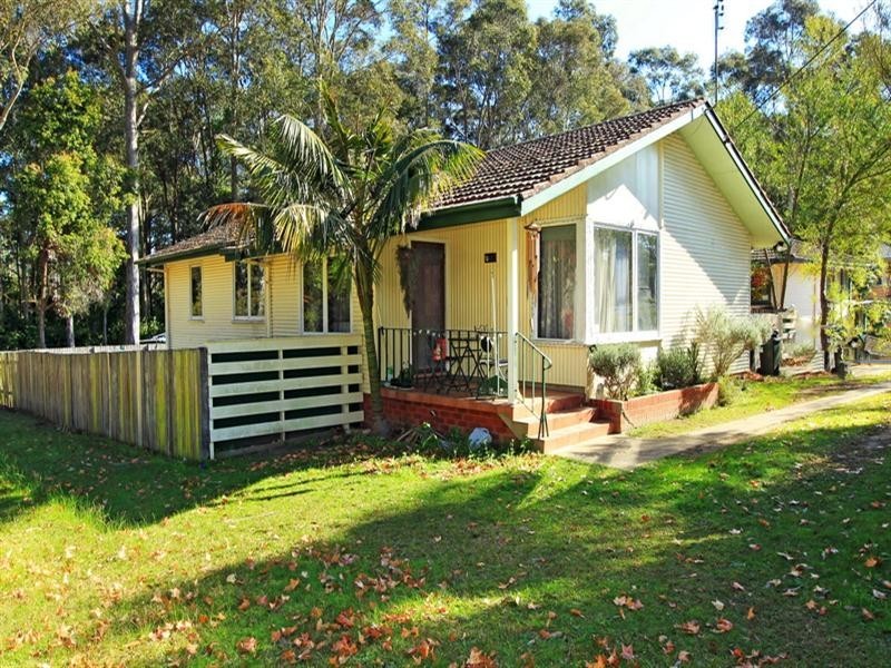 13 Elyard Drive, Nowra NSW 2541