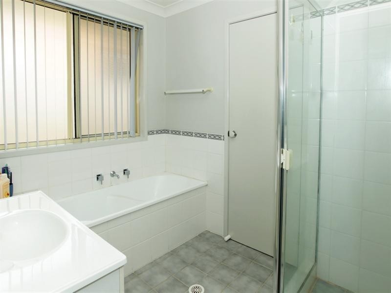 4 Mahogany Place, North Nowra NSW 2541