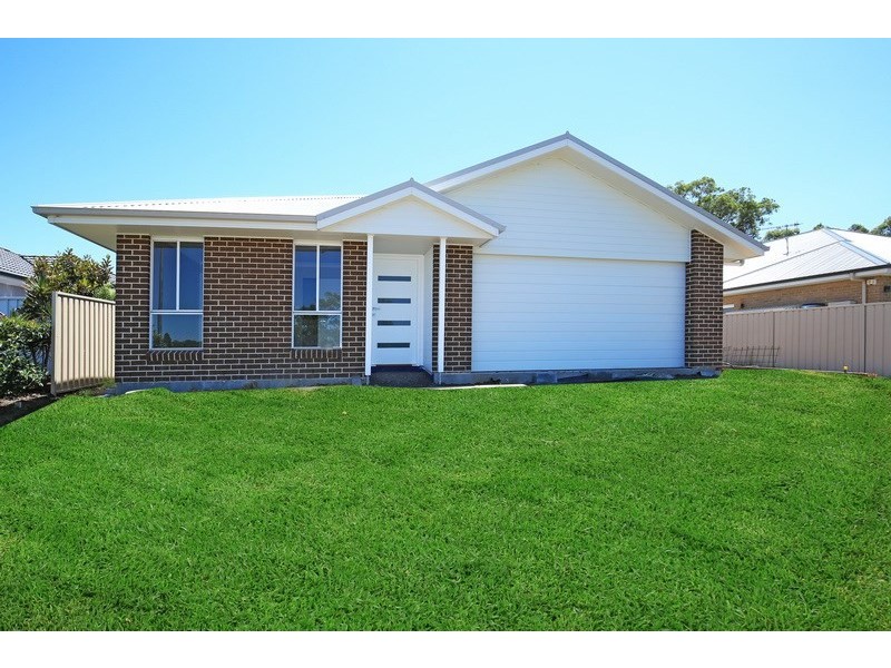 4a Regelia Parade, Worrigee NSW 2540