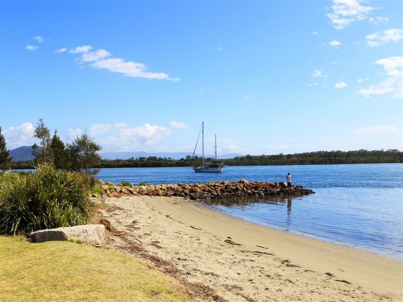 76 Adelaide Street, Greenwell Point NSW 2540