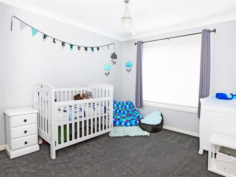 6 Regelia Parade, Worrigee NSW 2540