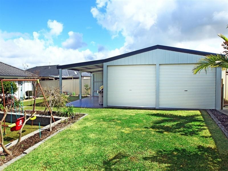6 Regelia Parade, Worrigee NSW 2540