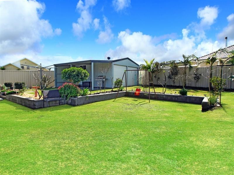 6 Regelia Parade, Worrigee NSW 2540
