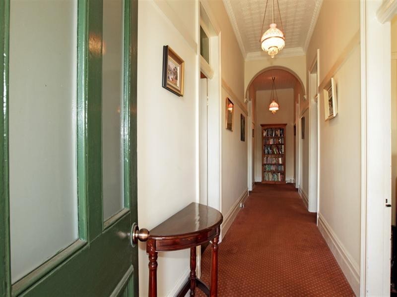 26 Worrigee Street, Nowra NSW 2541