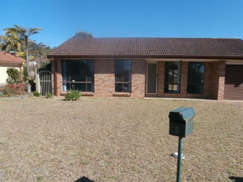 5 Bamarook Place, North Nowra NSW 2541