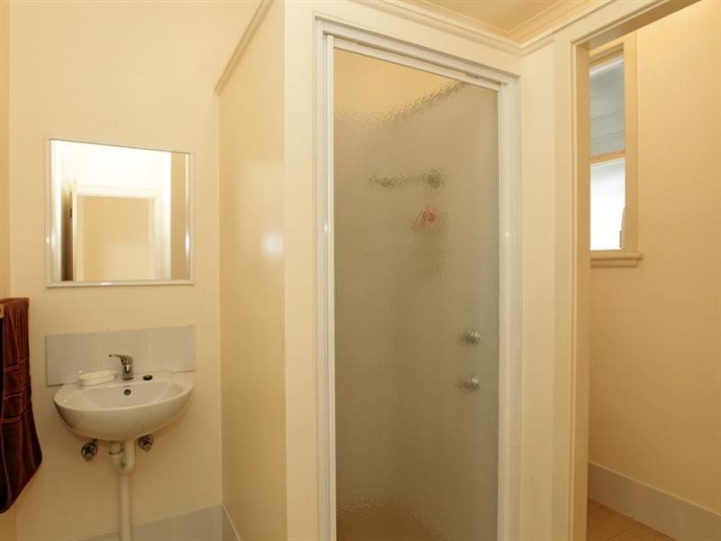 16 Meroo Street, Bomaderry NSW 2541