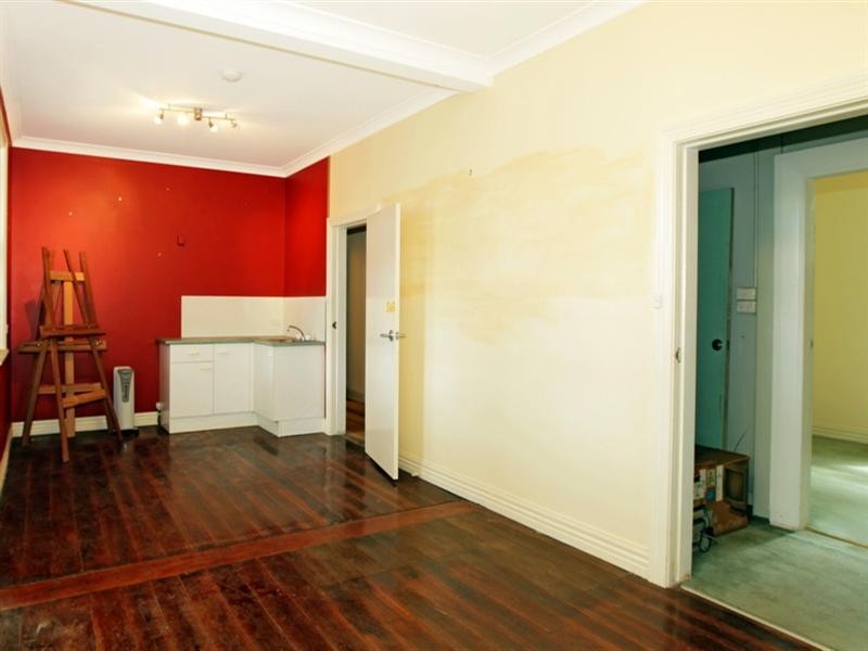 16 Meroo Street, Bomaderry NSW 2541