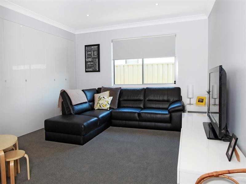 20 Banool Circuit, Bomaderry NSW 2541