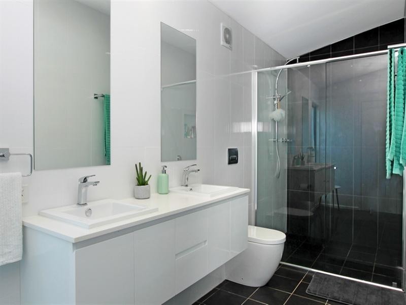 20 Banool Circuit, Bomaderry NSW 2541