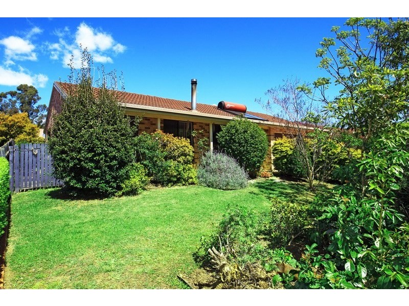 126 Jasmine Drive, Bomaderry NSW 2541