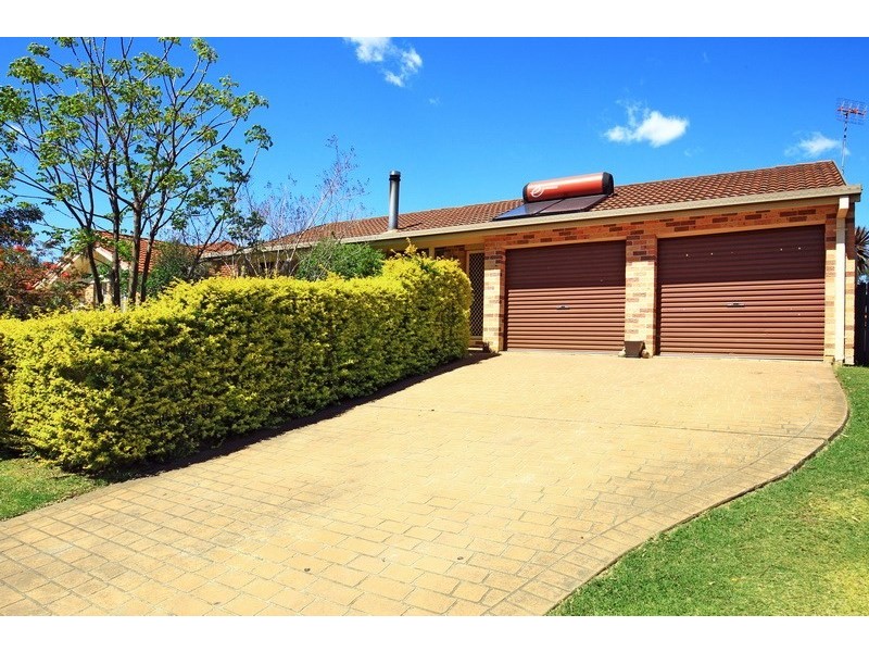 126 Jasmine Drive, Bomaderry NSW 2541