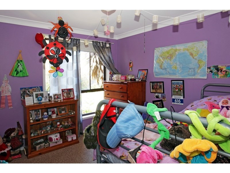 126 Jasmine Drive, Bomaderry NSW 2541