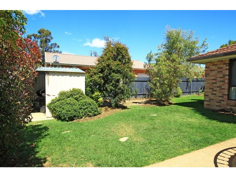 126 Jasmine Drive, Bomaderry NSW 2541